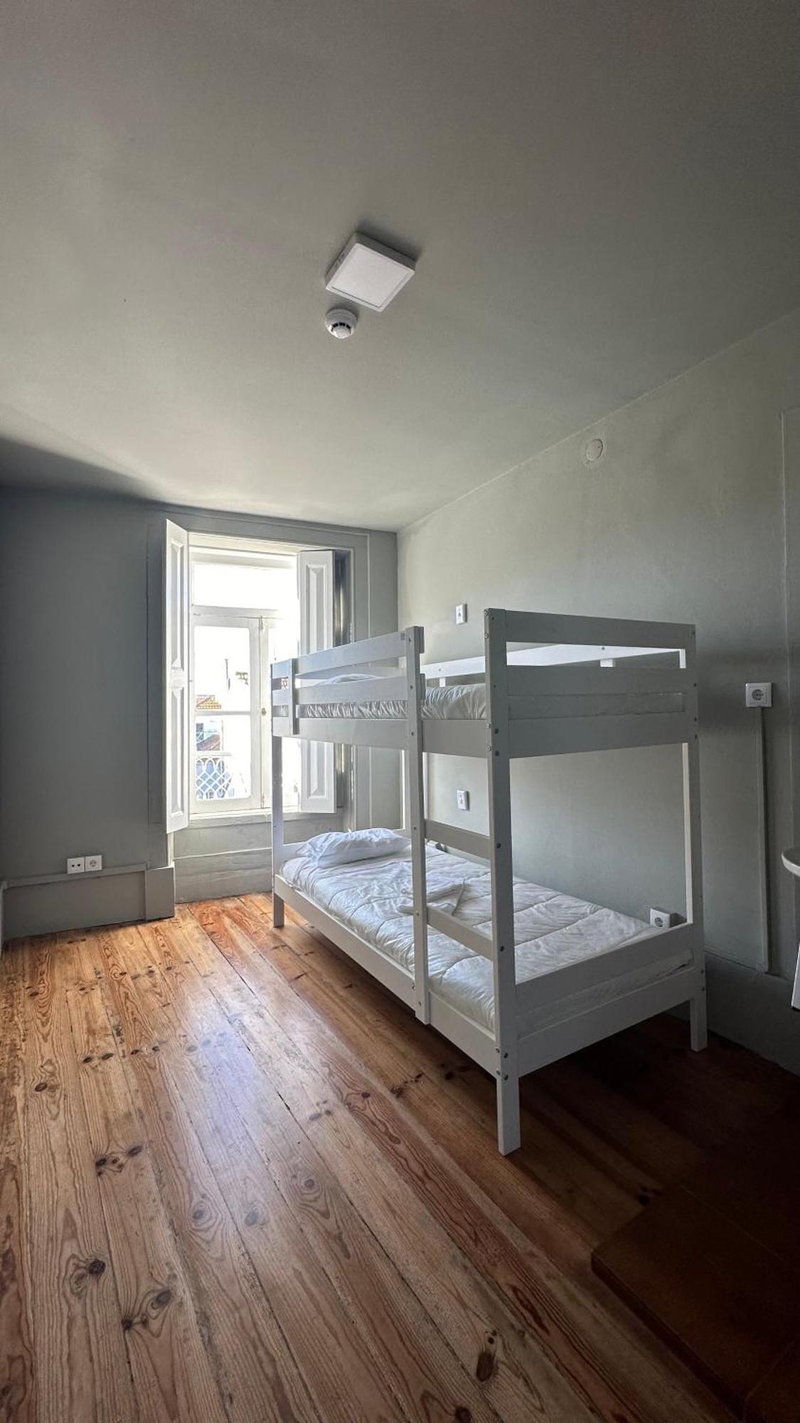 A Beira Hostel Авейру Екстер'єр фото