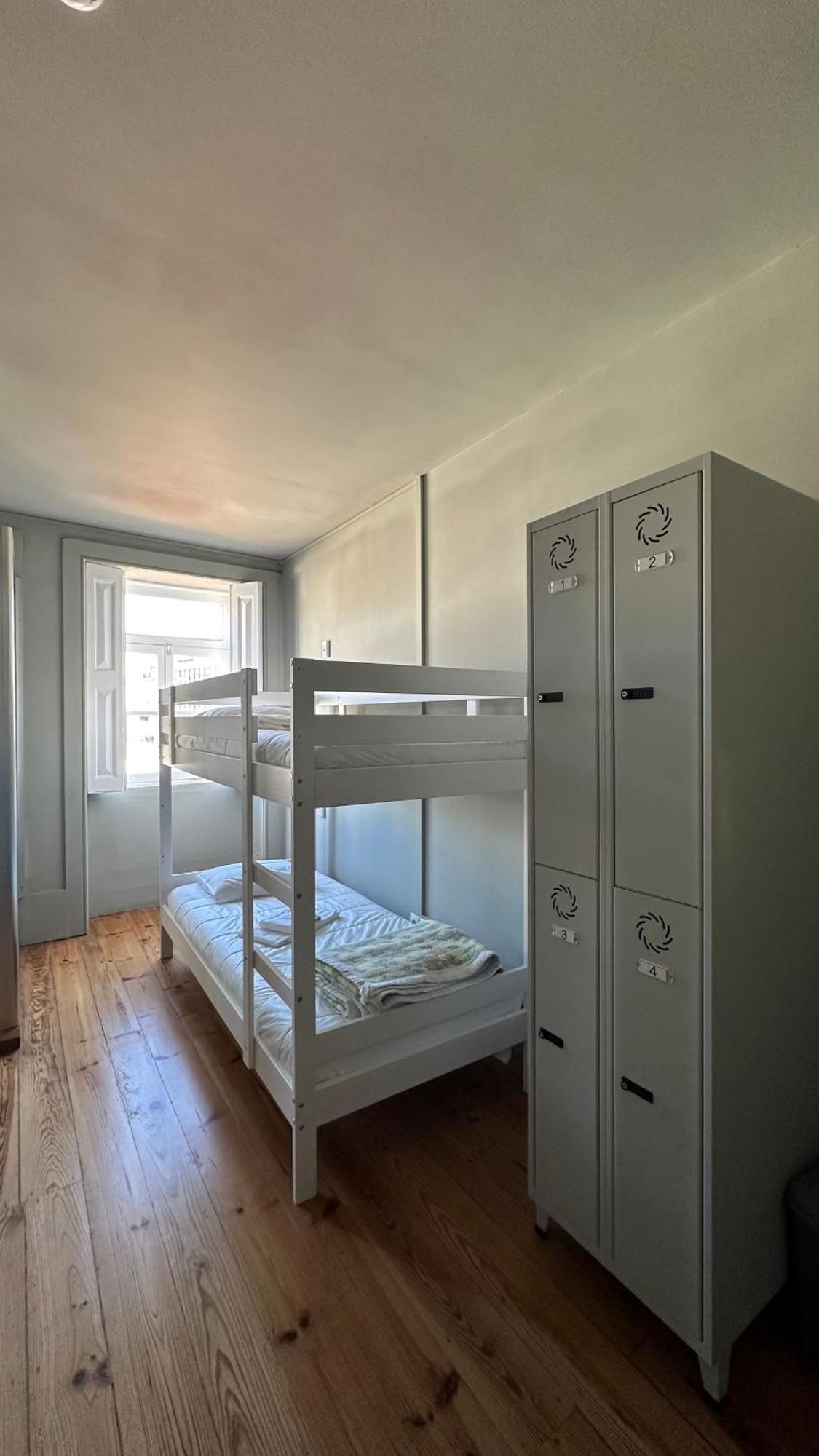 A Beira Hostel Авейру Екстер'єр фото