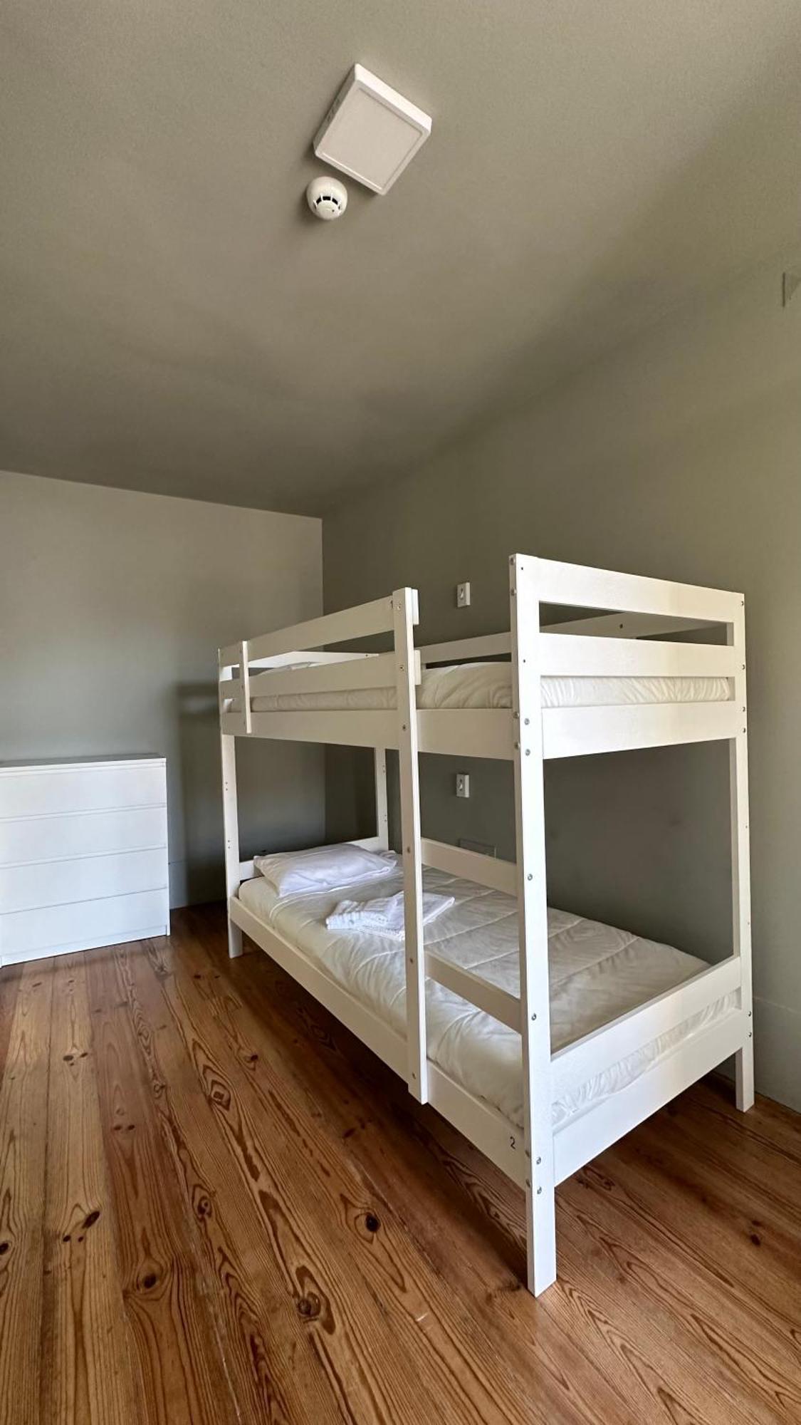 A Beira Hostel Авейру Екстер'єр фото